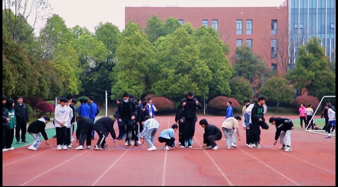 “奔跑的我们 团结的部门”—院团委“团学干部素质提升工程”之3月团建活动