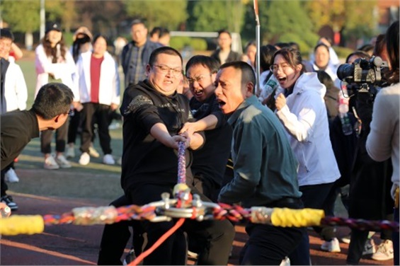 “同心聚力，筑梦起航”——华体育平台举行更名后第一届教职工趣味运动会